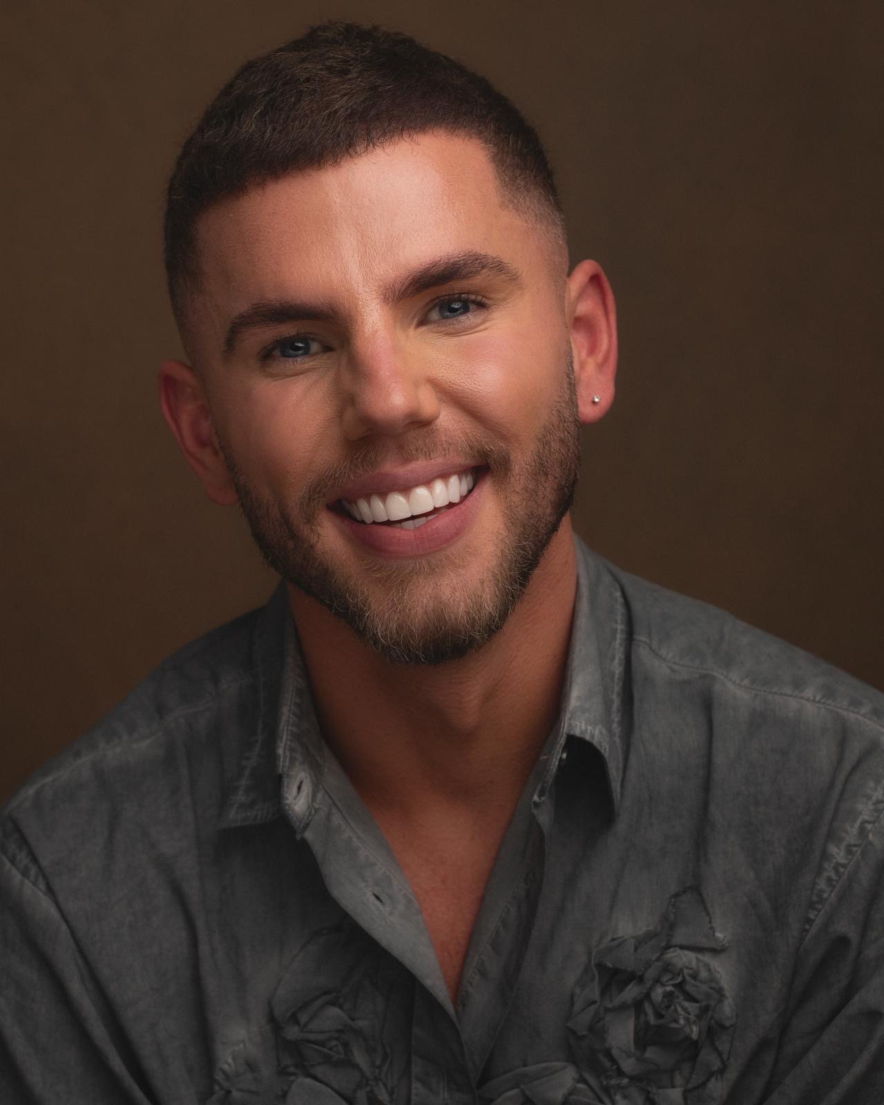 Dean McCullough headshot