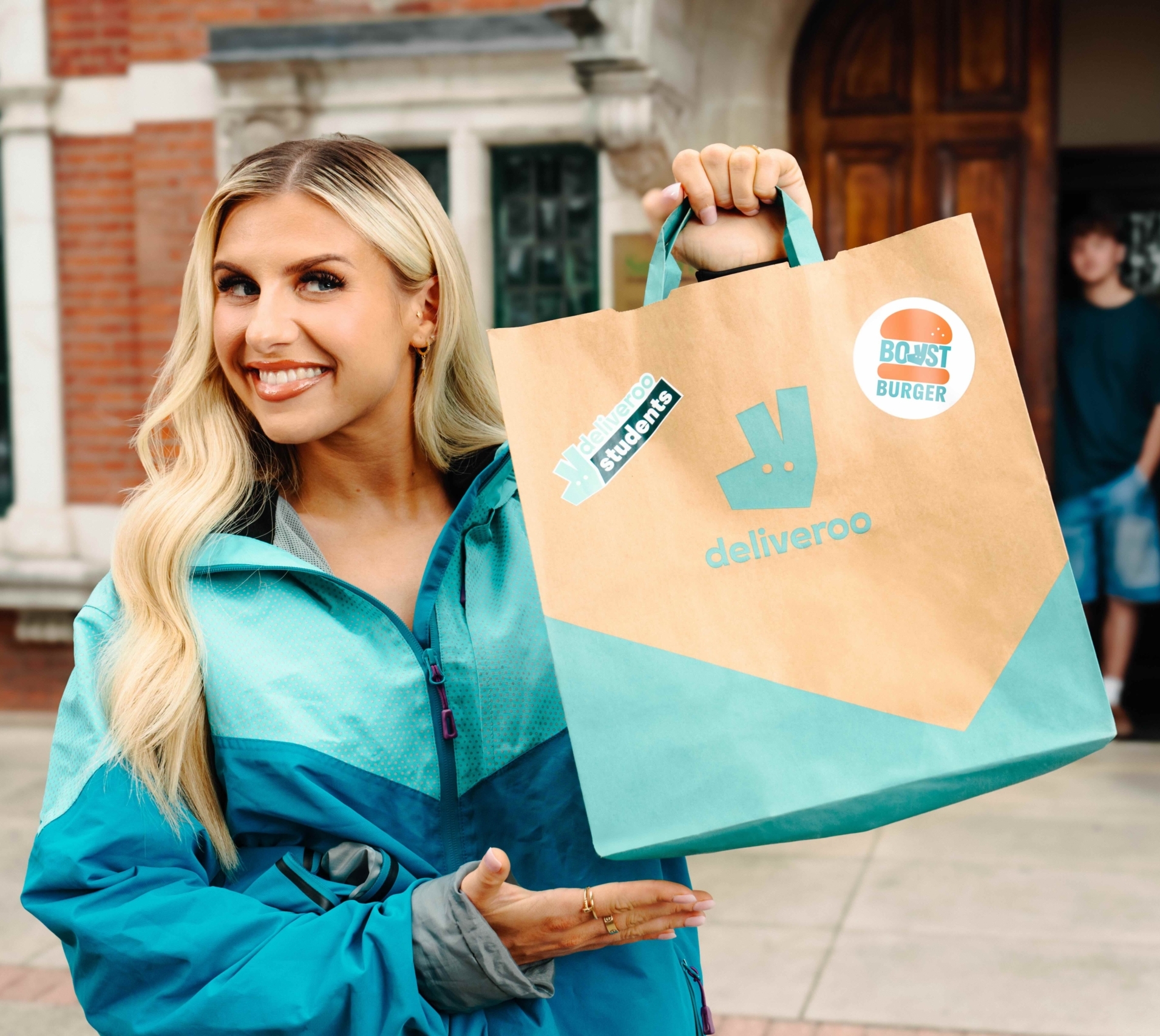DELIVEROO STUDENTS_CHLOE BURROWS X BOOST BURGER_02